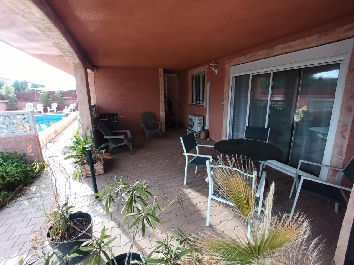 Appartements Dans Residence Avec Piscine - Mer A 500M سانت ماري لا مير المظهر الخارجي الصورة