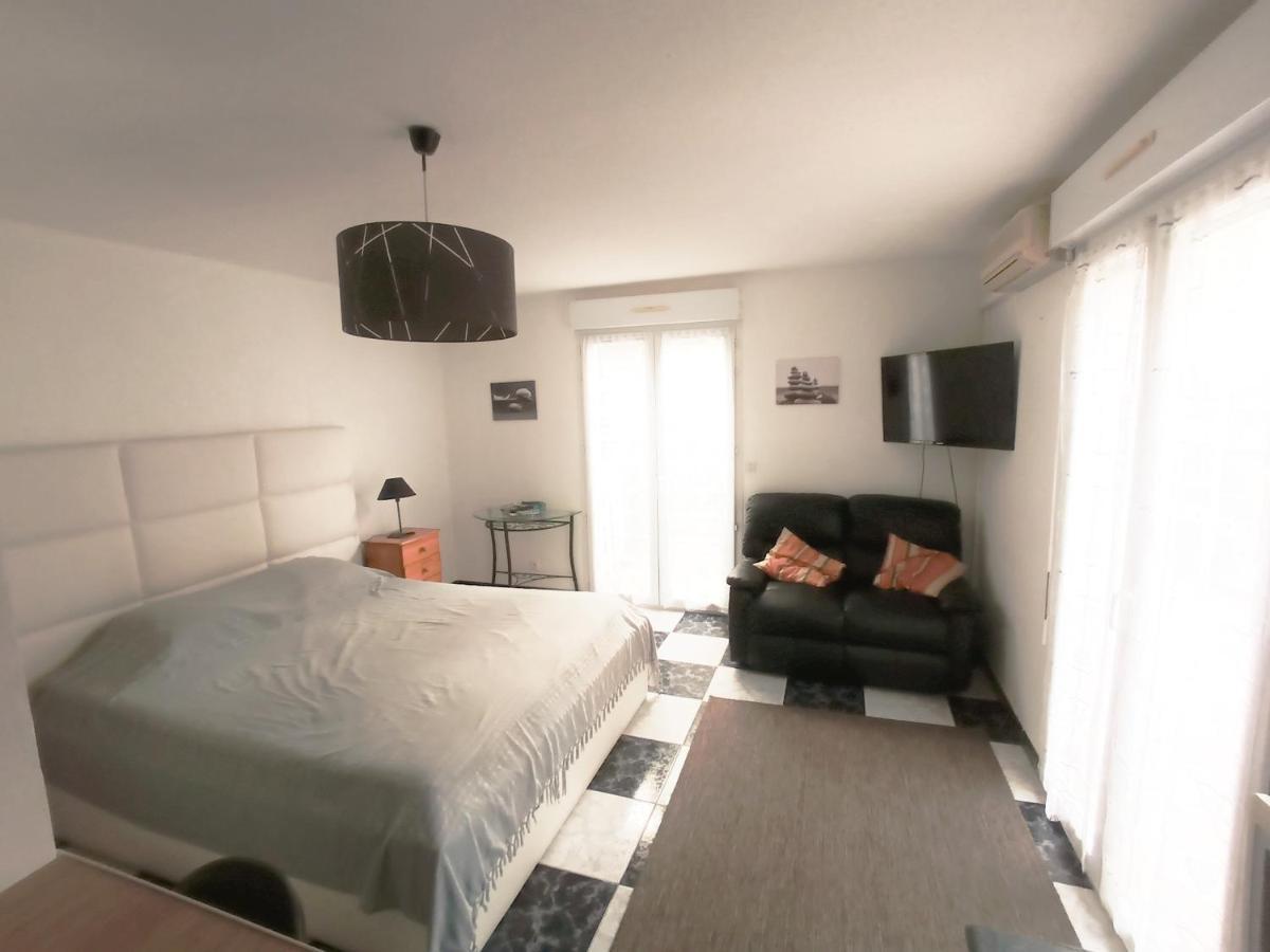 Appartements Dans Residence Avec Piscine - Mer A 500M سانت ماري لا مير المظهر الخارجي الصورة
